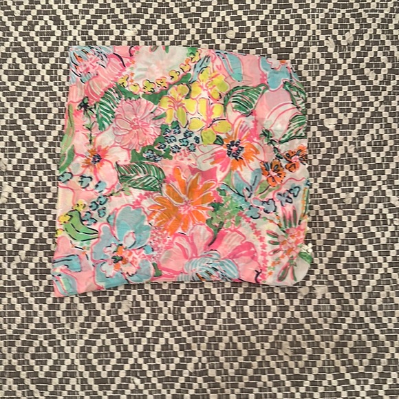 Lilly Pulitzer Cover Up - Picture 1 of 3